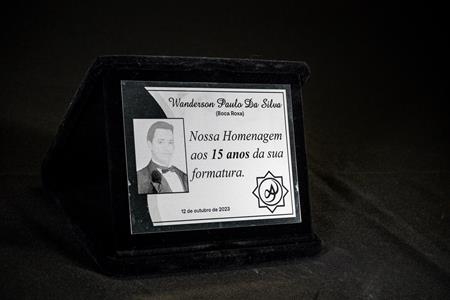 Placa comemorativa de format[...]